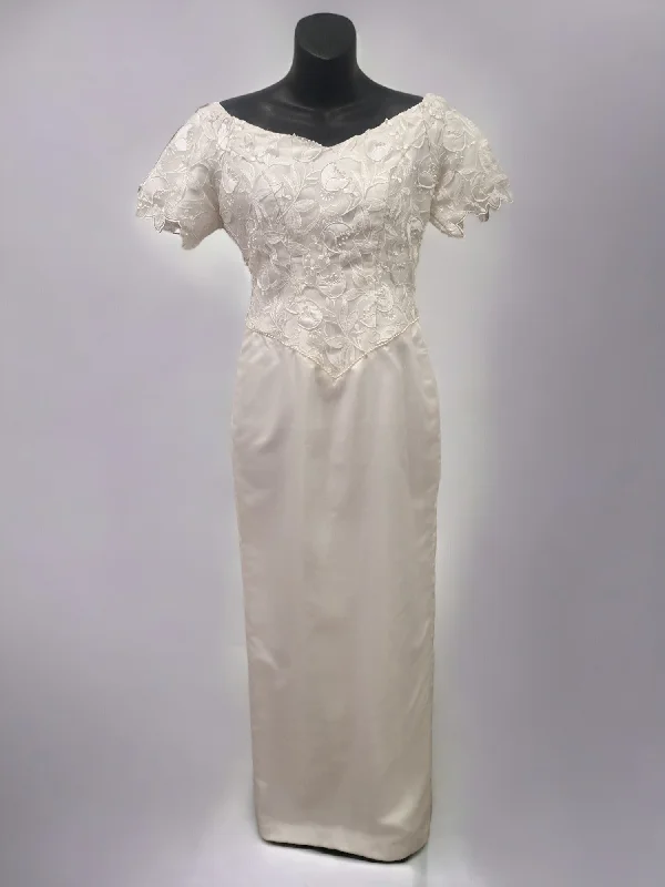 Vintage Lace Wedding Dress