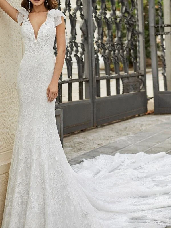 Wedding Dress With Train Mermaid Dress Sleeveless Lace V Neck Long Bridal Gowns