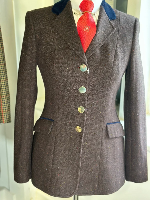 IN STOCK: DARK BROWN PRINCESS CUT JACKET Contemporary 