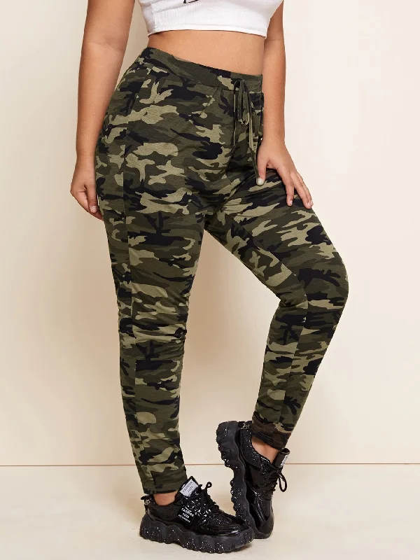 Camo Knot Cropped Plus Size Pants